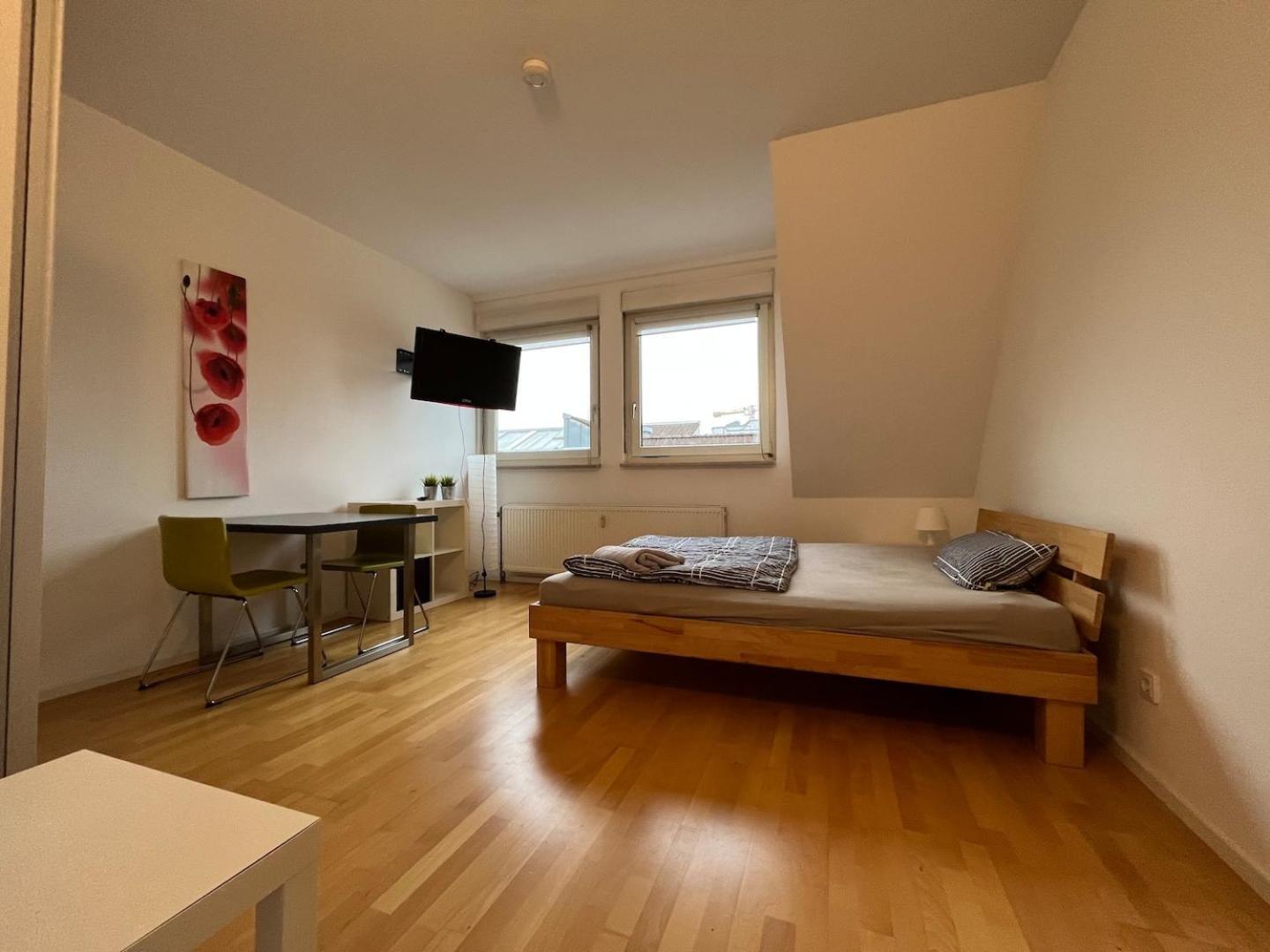 Simplex Apartments Am Ludwigsplatz คาร์ลสรูเฮอ ภายนอก รูปภาพ