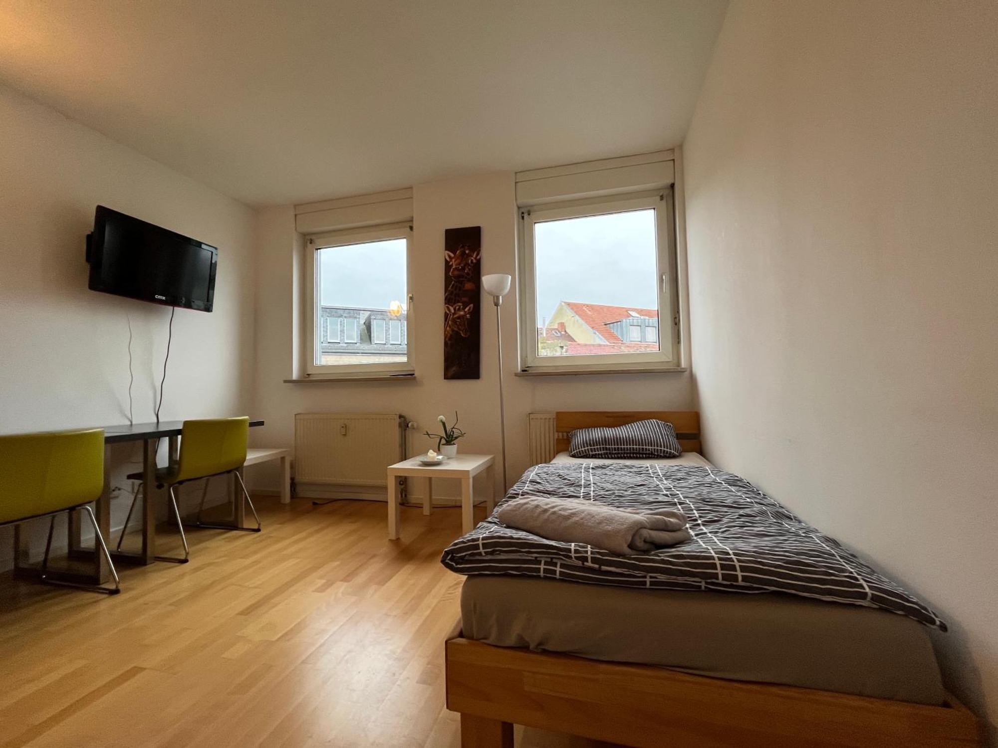 Simplex Apartments Am Ludwigsplatz คาร์ลสรูเฮอ ภายนอก รูปภาพ