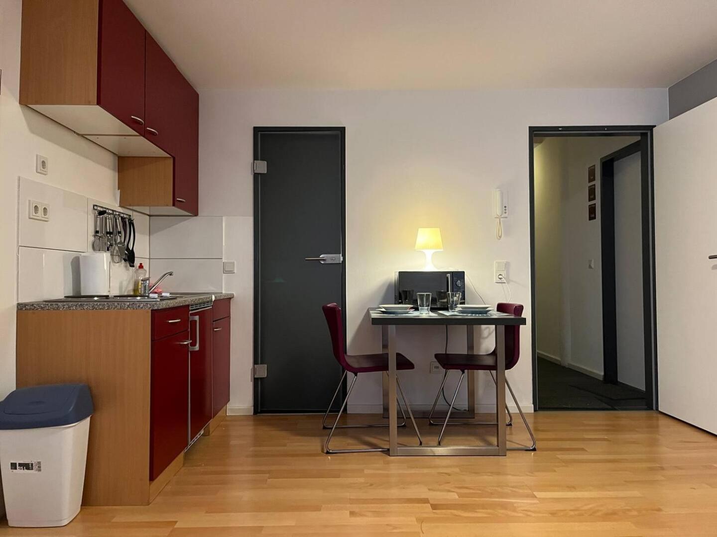 Simplex Apartments Am Ludwigsplatz คาร์ลสรูเฮอ ภายนอก รูปภาพ